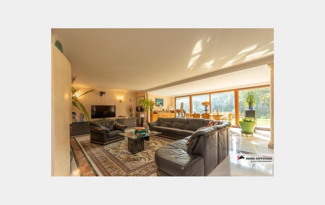Annonces DOUVAINE : House | DIVONNE-LES-BAINS (01220) | 375 m2 | 1 890 000 € 