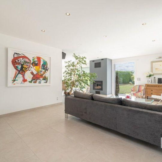  Annonces DOUVAINE : Maison / Villa | DIVONNE-LES-BAINS (01220) | 230 m2 | 1 495 000 € 